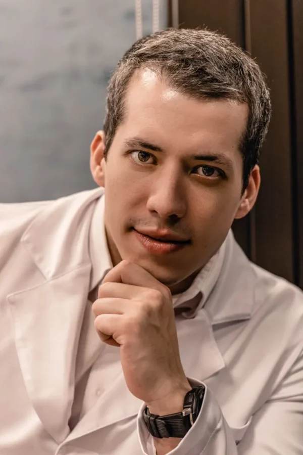 Dr. Caio Gomes Floriano - Otorrinolaringologista em São Paulo